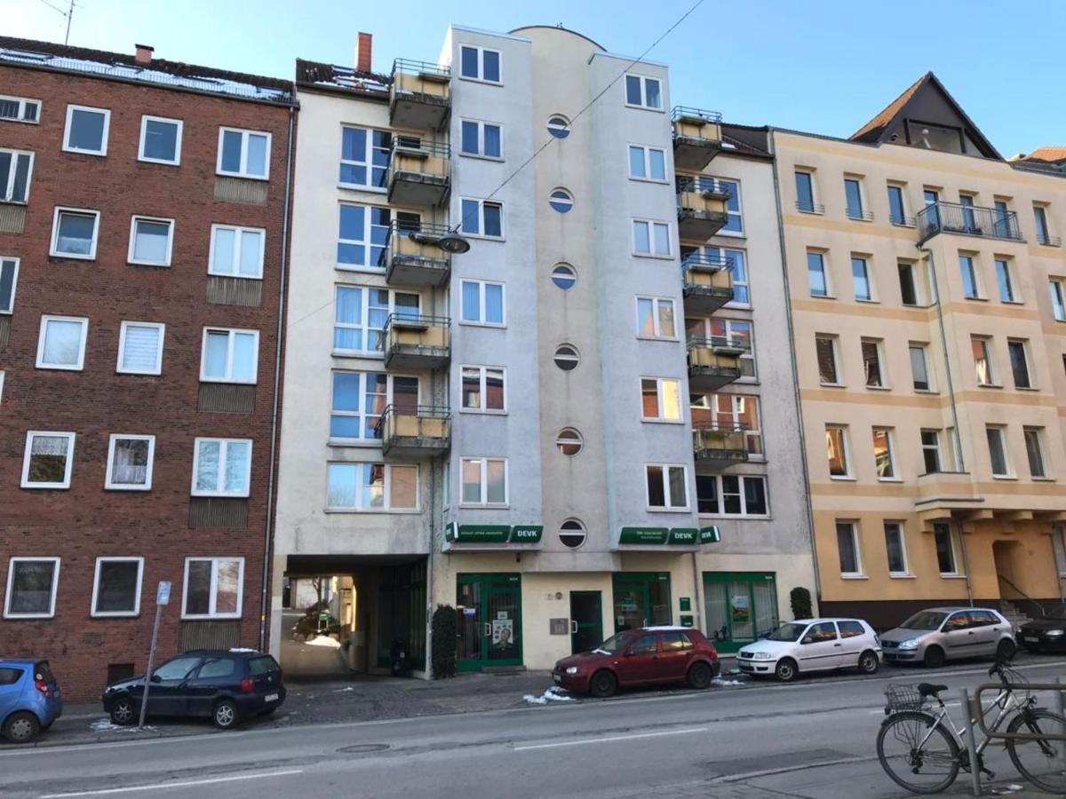Cityoase Im Zentrum Mit 24-7 Self Check-In, Wlan & Smart Tv Kiel Luaran gambar